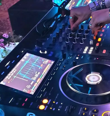 mixer, cdj ed attrezzature per dj professionali